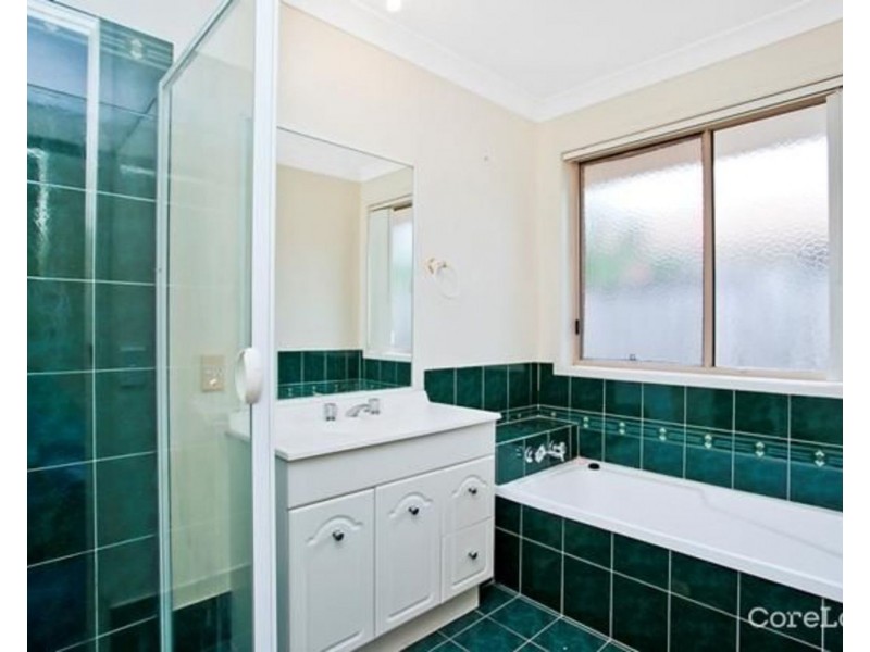 39 Galapagos Way, Pacific Pines QLD 4211
