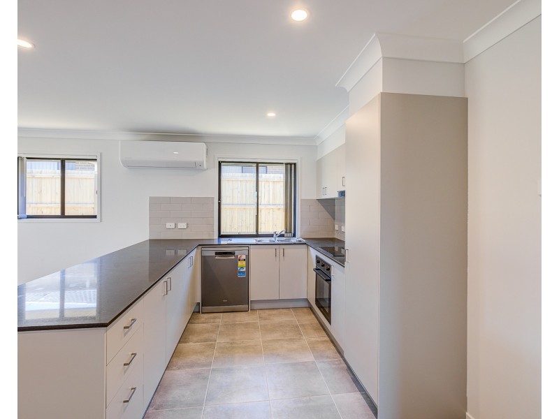 1 Wallace Way, Gleneagle QLD 4285