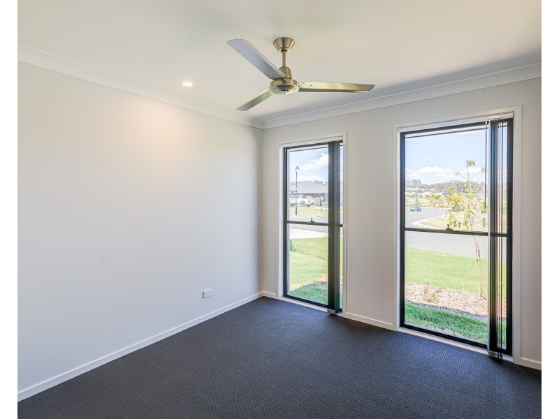 1 Wallace Way, Gleneagle QLD 4285
