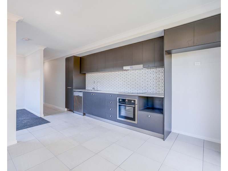 1/4 Wattle Street, Ormeau QLD 4208