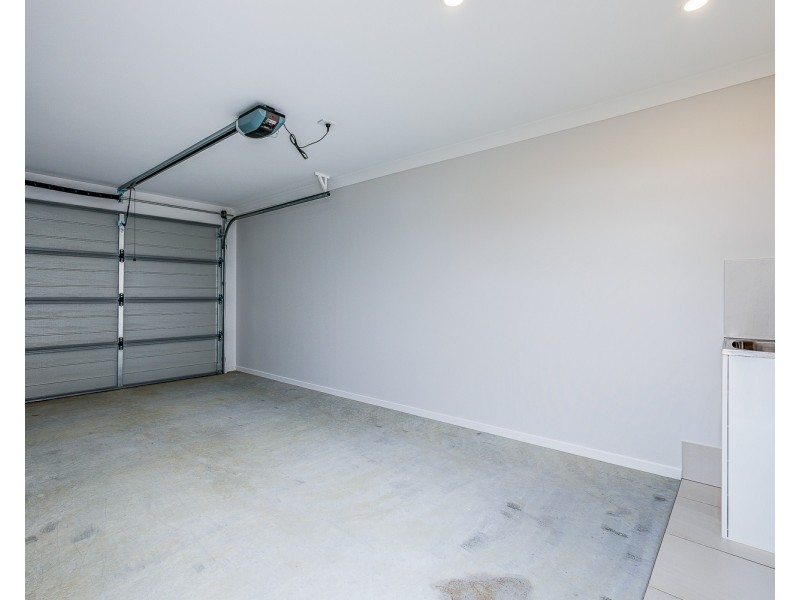1/4 Wattle Street, Ormeau QLD 4208