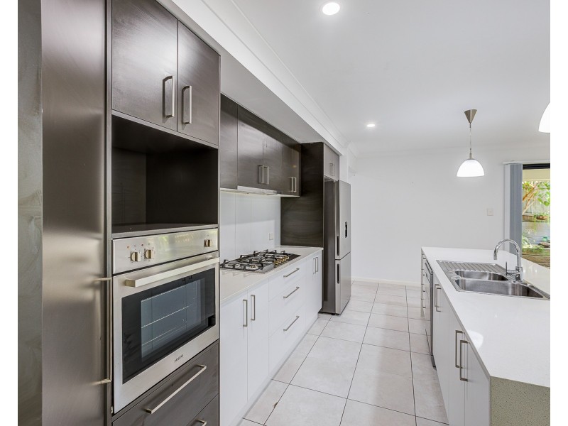 122 Brookhaven Boulevard, Bahrs Scrub QLD 4207