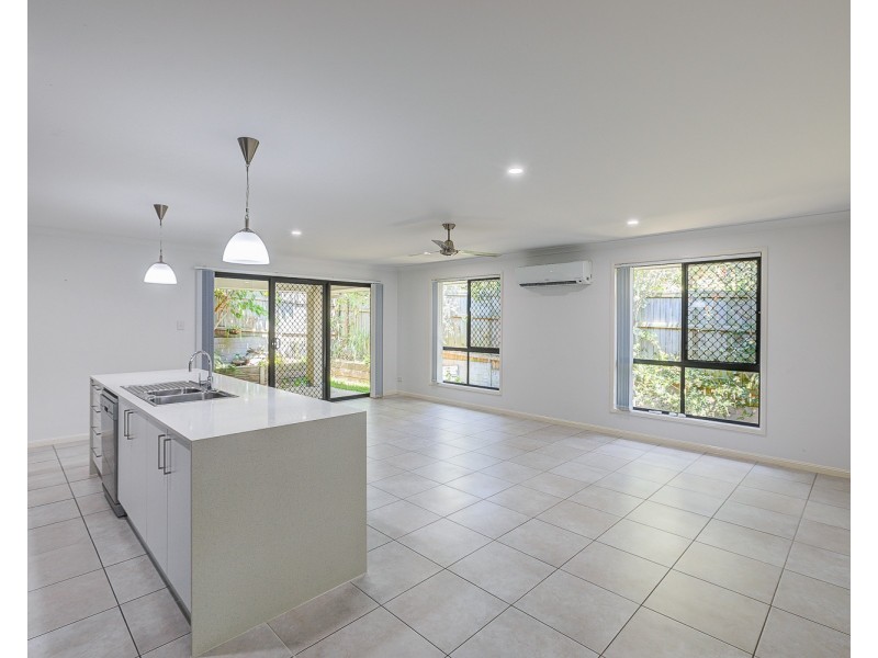 122 Brookhaven Boulevard, Bahrs Scrub QLD 4207