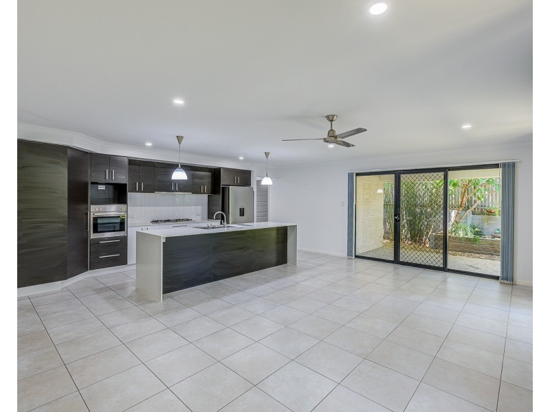 122 Brookhaven Boulevard, Bahrs Scrub QLD 4207