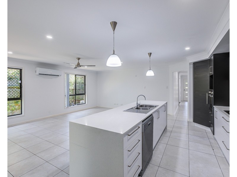122 Brookhaven Boulevard, Bahrs Scrub QLD 4207