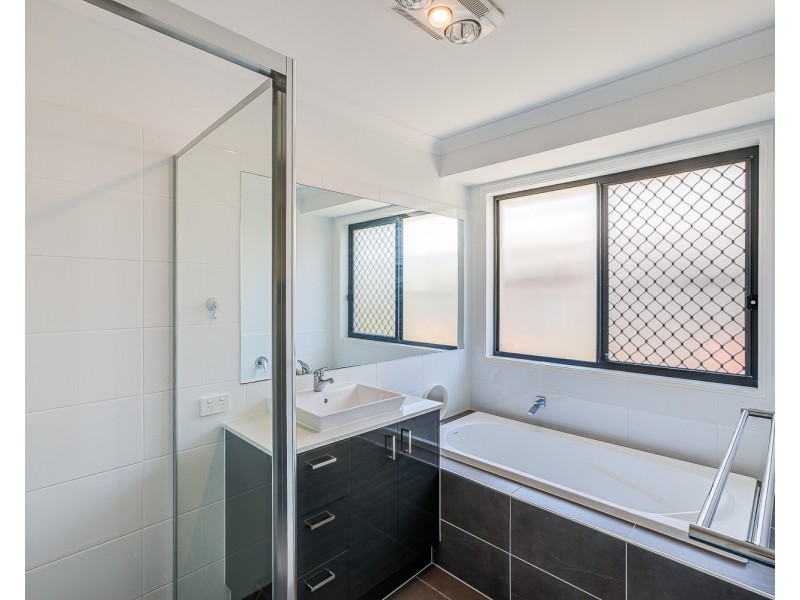 122 Brookhaven Boulevard, Bahrs Scrub QLD 4207