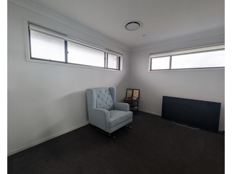 66 Great Sandy Circuit, Pimpama QLD 4209