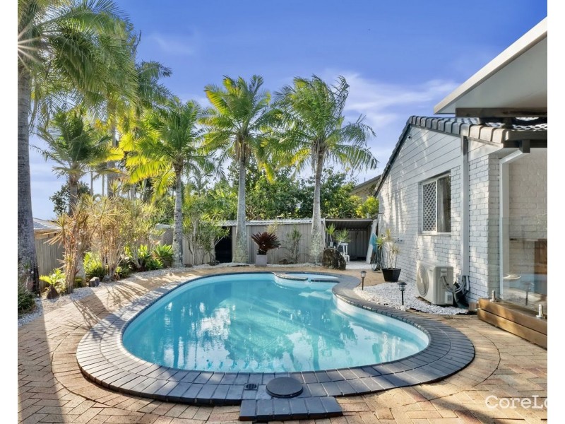 12 Balranald Court, Helensvale QLD 4212