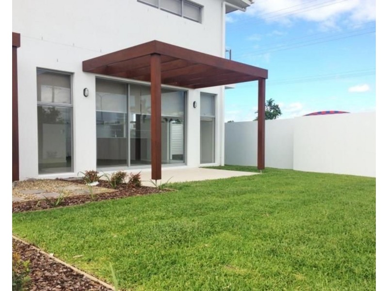 10/65-81 Broadwater Avenue, Hope Island QLD 4212