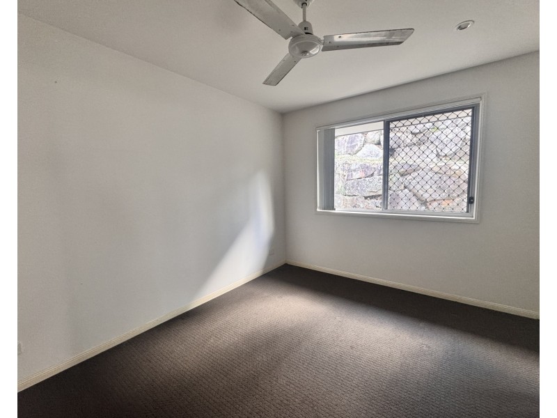 19 Saltwater Boulevard, Oxenford QLD 4210