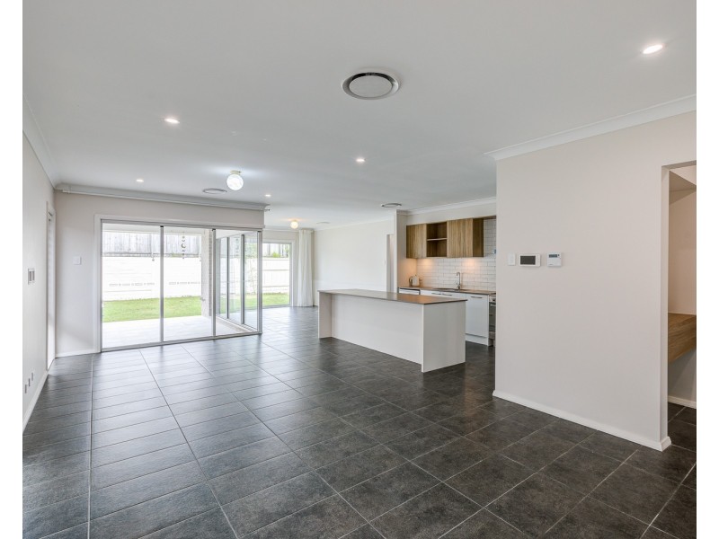 28 Feathertail Street, Bahrs Scrub QLD 4207