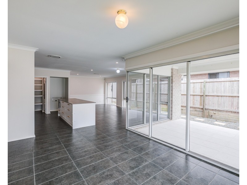 28 Feathertail Street, Bahrs Scrub QLD 4207