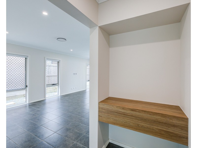 28 Feathertail Street, Bahrs Scrub QLD 4207