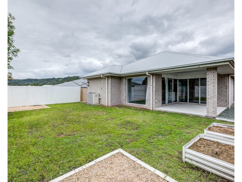 28 Feathertail Street, Bahrs Scrub QLD 4207