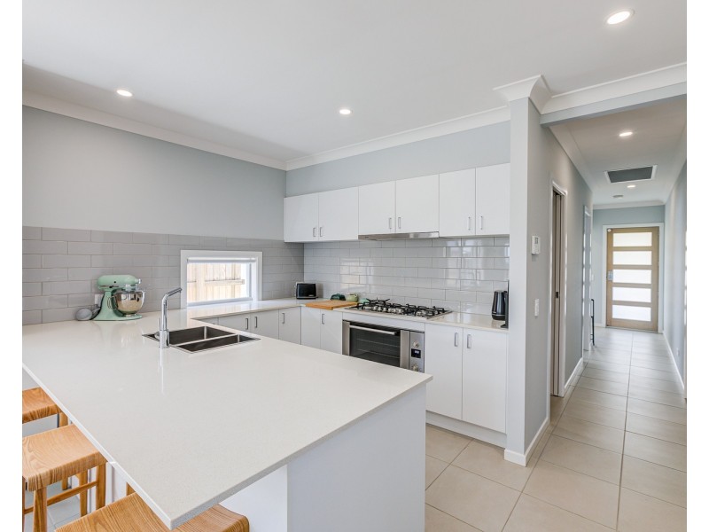 7 Diamantina Street, Holmview QLD 4207