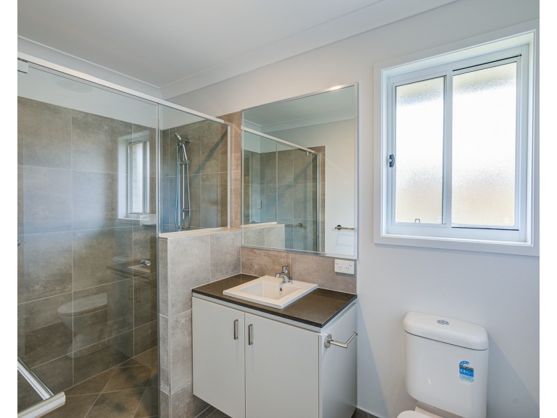 34 Edinburgh Crescent, Gleneagle QLD 4285