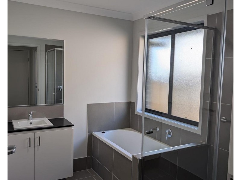 76 McClune Street, Logan Reserve QLD 4133
