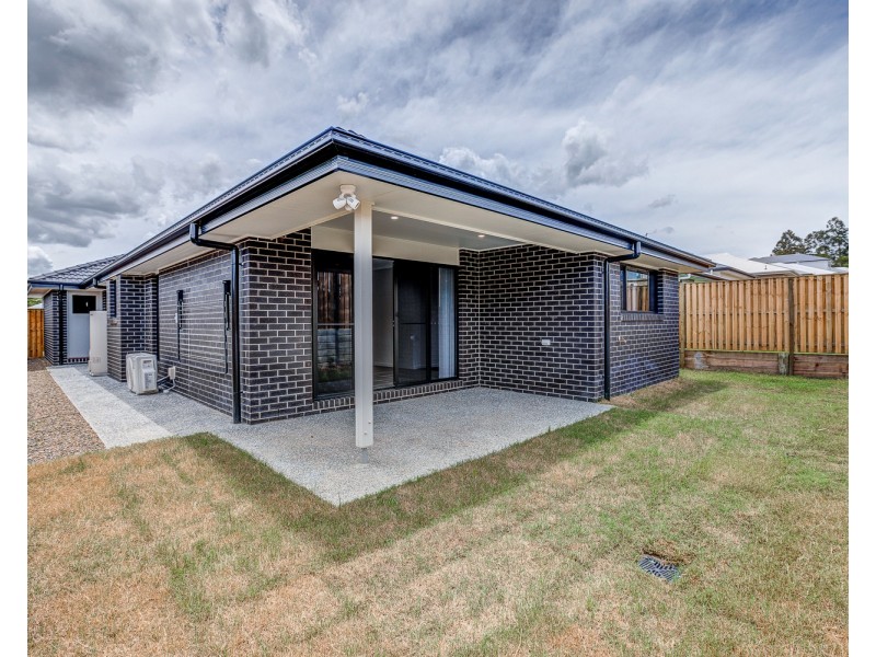 76 McClune Street, Logan Reserve QLD 4133