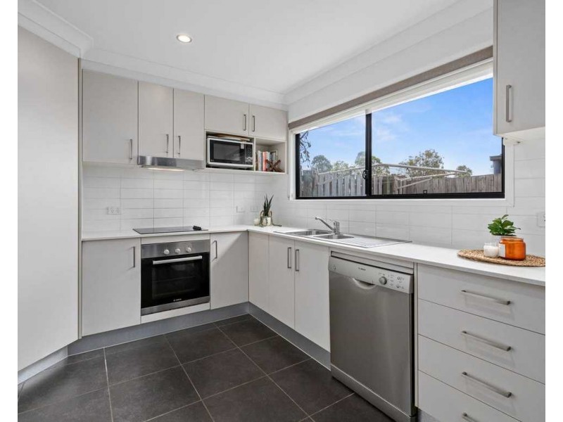 2/24 Careel Close, Helensvale QLD 4212