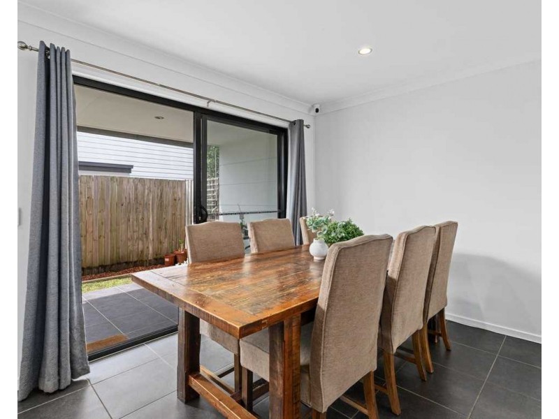 2/24 Careel Close, Helensvale QLD 4212