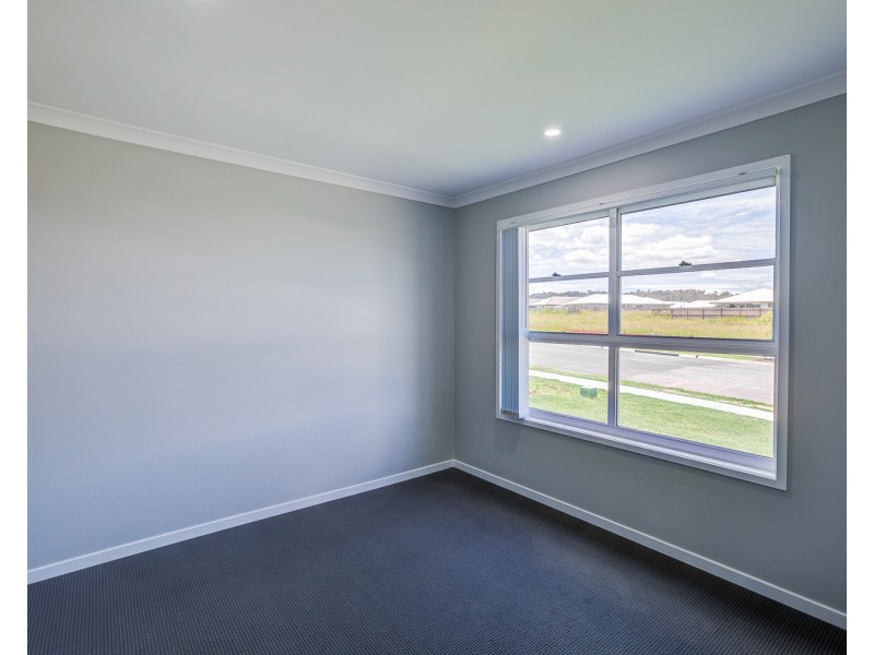 62 Outlook Boulevard, Gleneagle QLD 4285