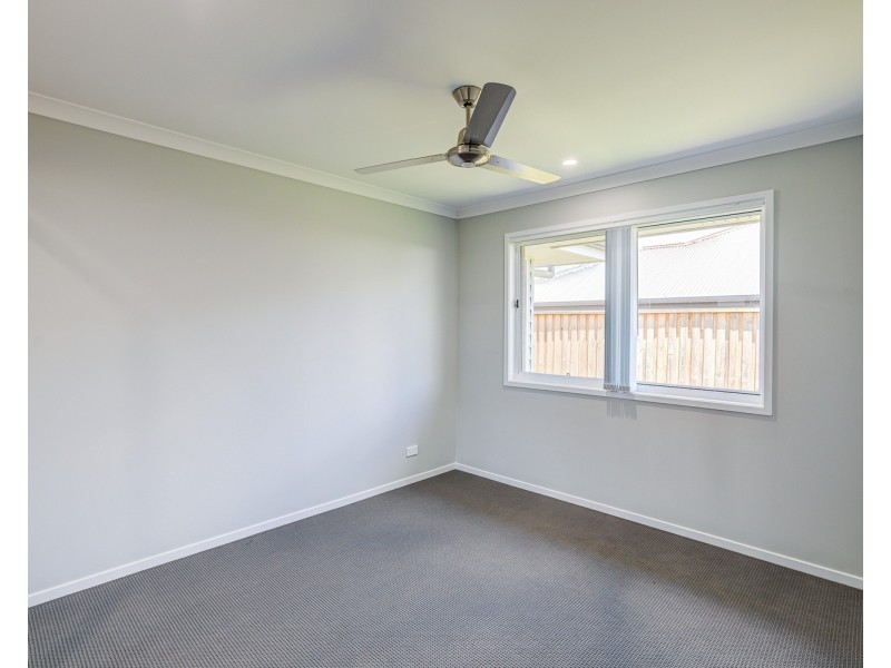 62 Outlook Boulevard, Gleneagle QLD 4285