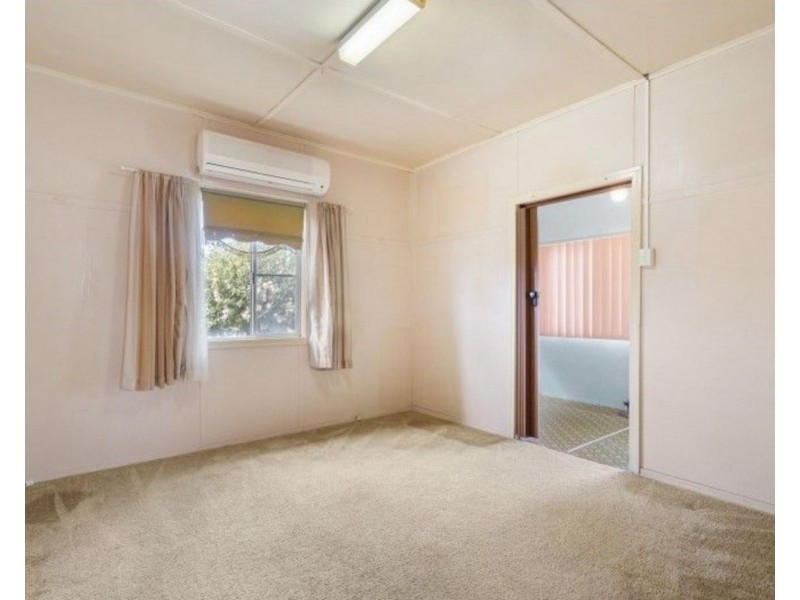 16 Muchow Street, Beenleigh QLD 4207