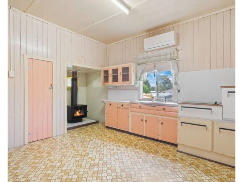 16 Muchow Street, Beenleigh QLD 4207