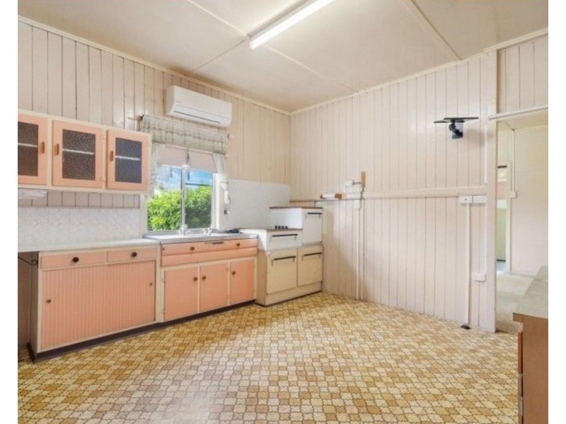 16 Muchow Street, Beenleigh QLD 4207