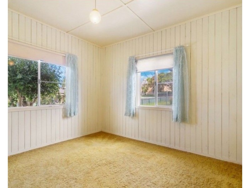 16 Muchow Street, Beenleigh QLD 4207