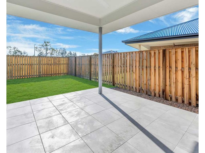 8 Conimbla Street, Pimpama QLD 4209