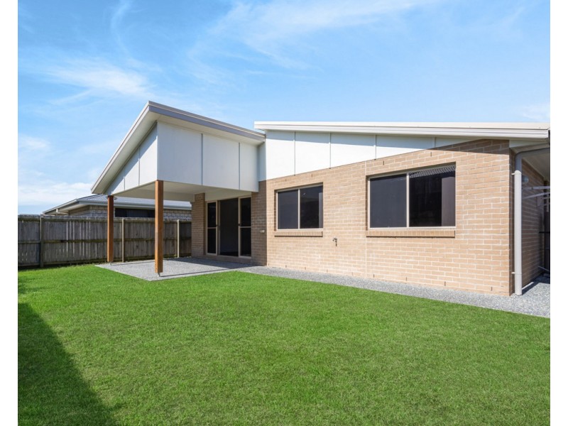 17 Geoffrey Miller Avenue, Pimpama QLD 4209