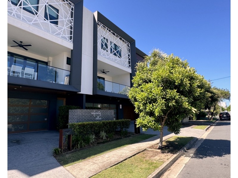 3/27 Burra Street, Chevron Island QLD 4217