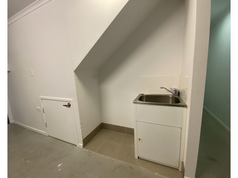 1/2 Carnarvon Street, Oxenford QLD 4210