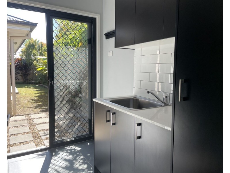 7 Livingstone Street, Logan Reserve QLD 4133