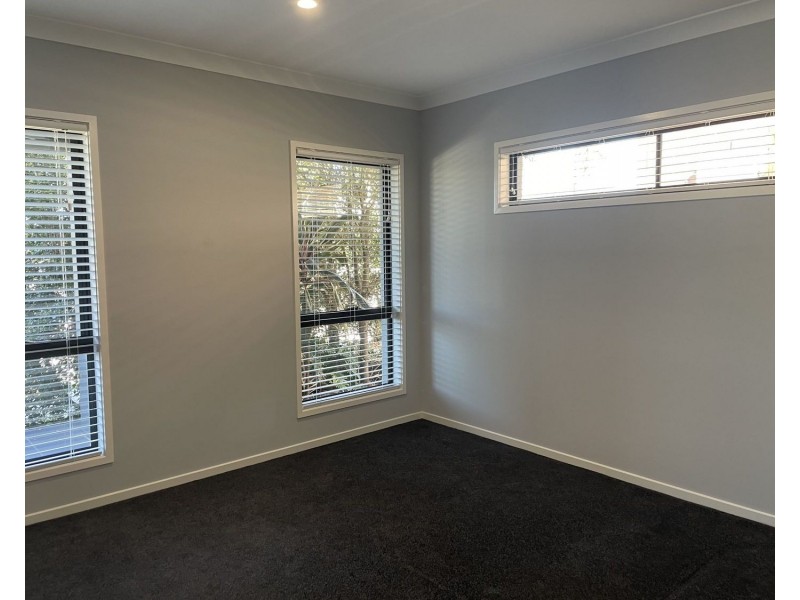 7 Livingstone Street, Logan Reserve QLD 4133