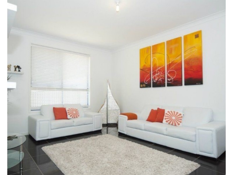 10 Treecreeper Crescent, Upper Coomera QLD 4209