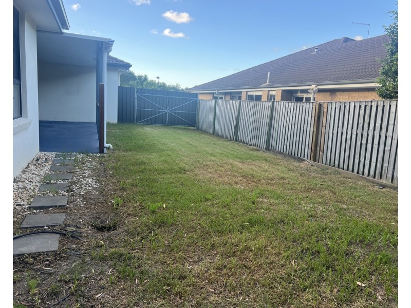 10 Treecreeper Crescent, Upper Coomera QLD 4209