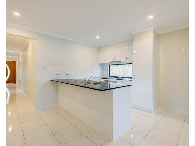 1/13 Seaford Street, Pimpama QLD 4209