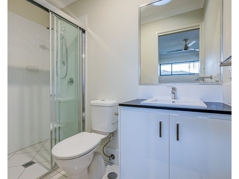 1/13 Seaford Street, Pimpama QLD 4209