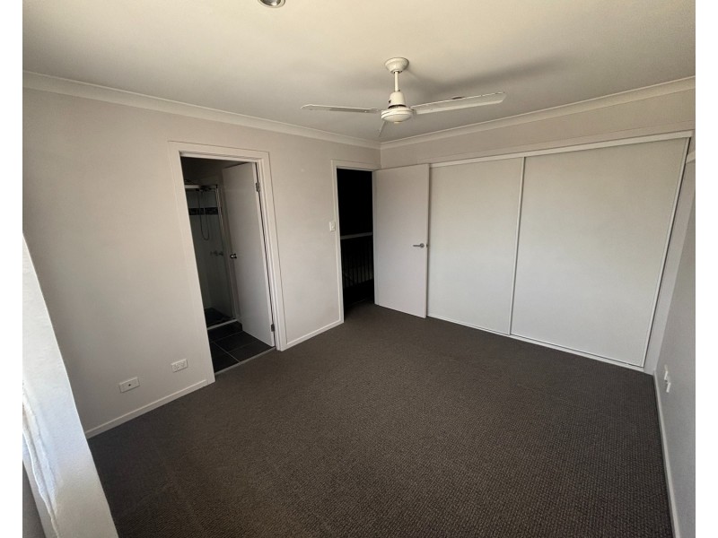 2/6 Tuxworth Place, Pimpama QLD 4209