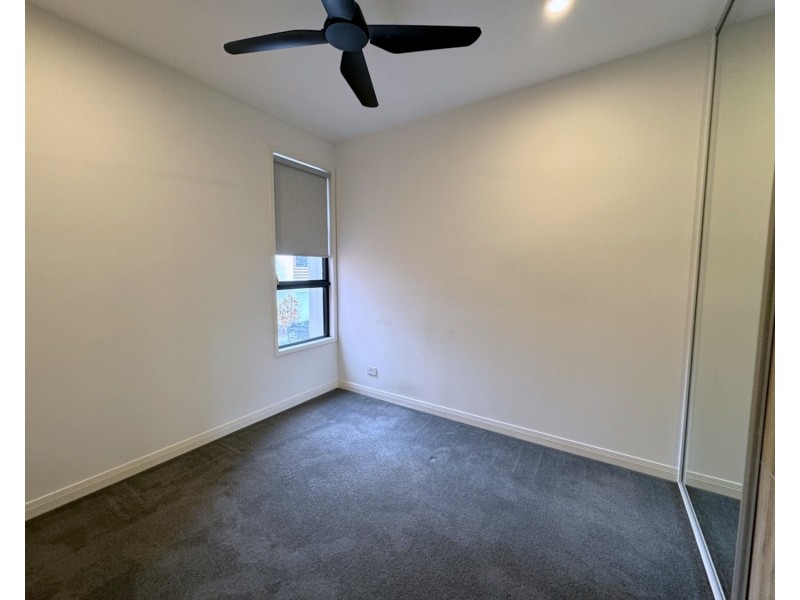 8/74 Hillview Parade, Ashmore QLD 4214