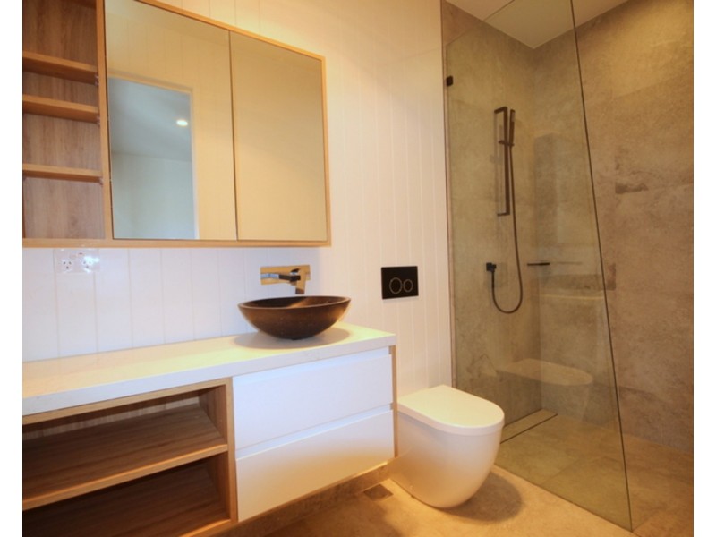 8/74 Hillview Parade, Ashmore QLD 4214