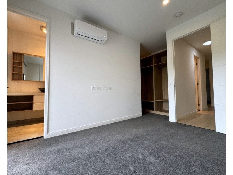 8/74 Hillview Parade, Ashmore QLD 4214