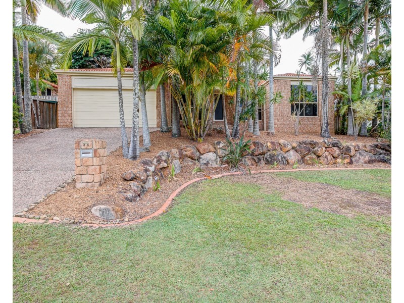 34 Papara Street, Pacific Pines QLD 4211