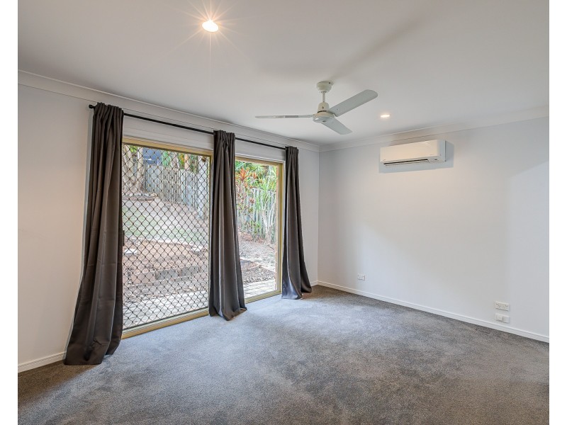 34 Papara Street, Pacific Pines QLD 4211