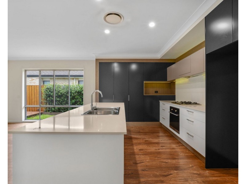 12 Woocoo Close, Pimpama QLD 4209