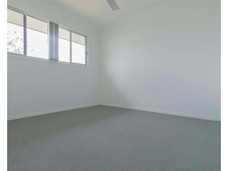 15 Damian Leeding Way, Upper Coomera QLD 4209