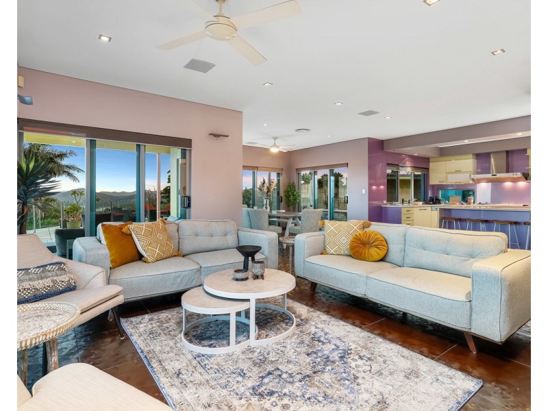 205 Beechmont Road, Advancetown QLD 4211