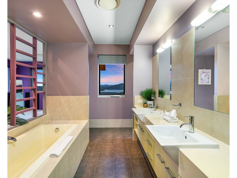 205 Beechmont Road, Advancetown QLD 4211